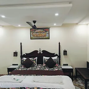 Hotel Tourist, Agra (Uttar Pradesh)